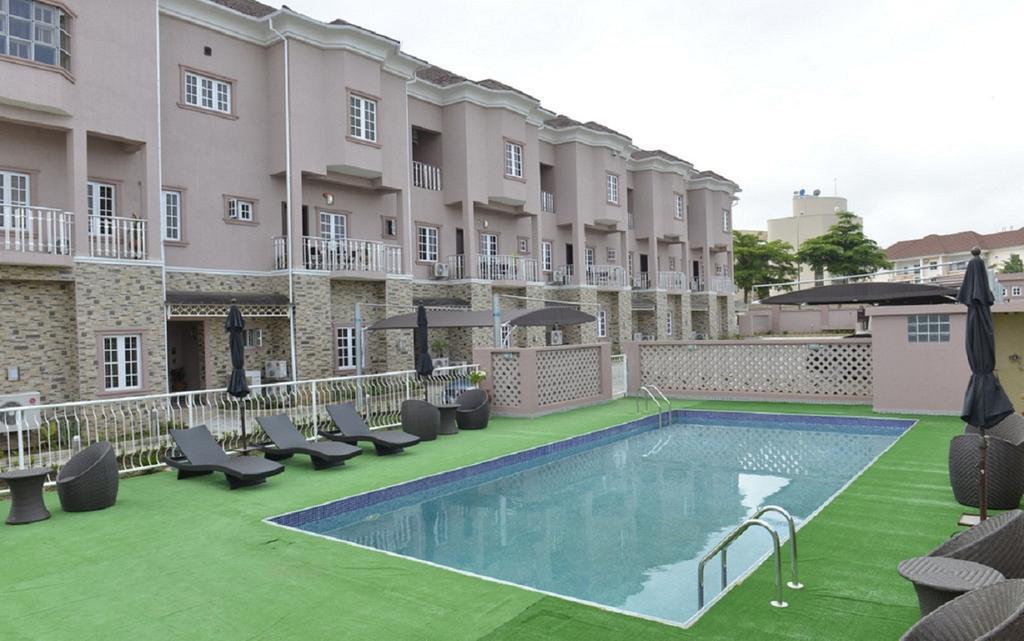 Sheer Luxury Apartments And Suites Abuja Esterno foto